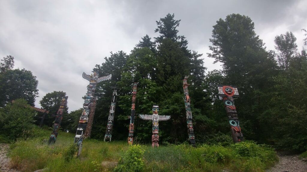 totems, art, Totems at Brockton Point, First Nations art, Indigenous Peoples 