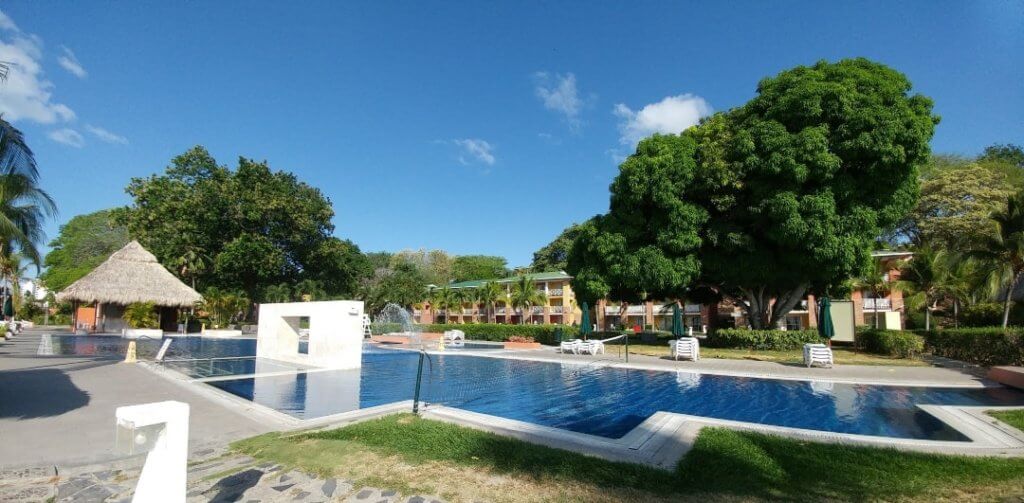 pool, resort, vacation, Royal Decameron Panamá 