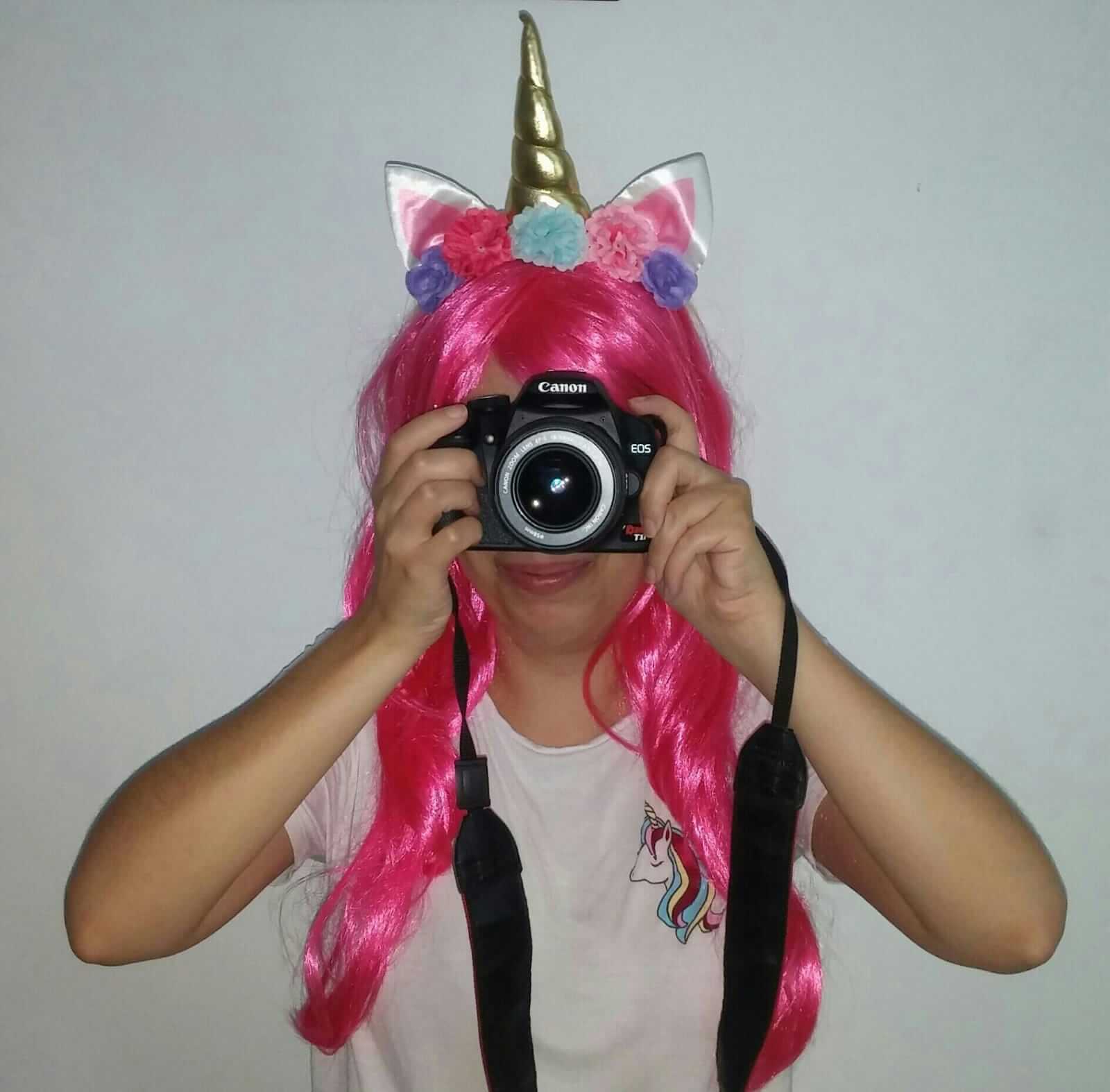 Travel Addicted Unicorn logo