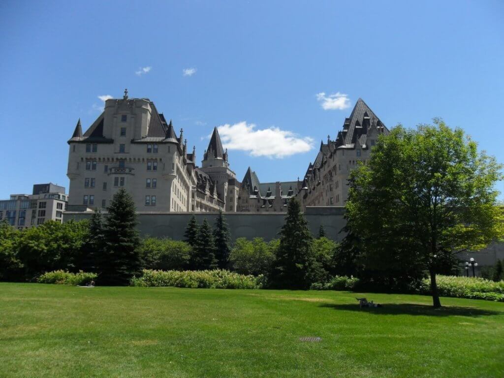Château Laurier hotel, must see attraction, hotel
