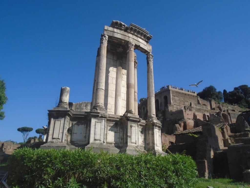 temple, Roman Forum, ruins, What to see in Rome, Italy 
