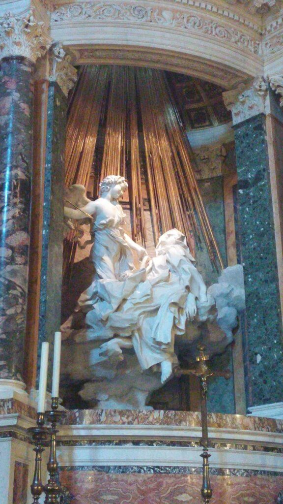 Ecstasy of St. Teresa, Church of Santa Maria della Vittoria, Angels and Demons, Angels and Demons Statues 