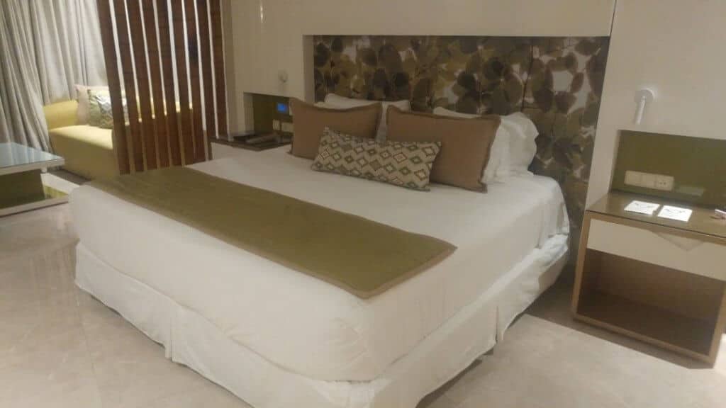The bed in our room in Dreams Onyx Punta Cana 