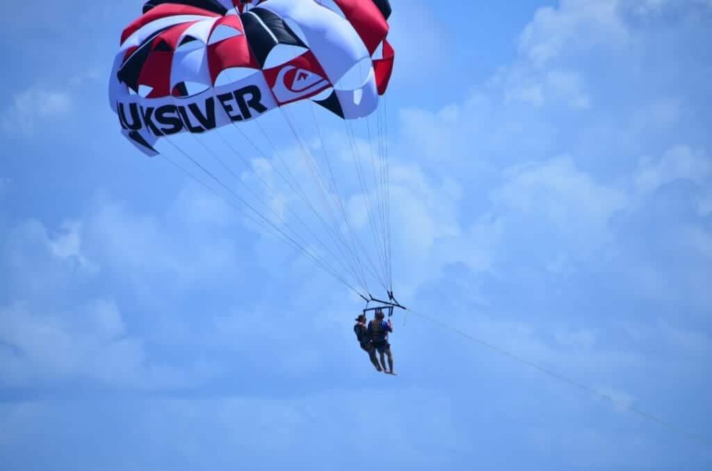parasailing, activities, Orient Beach, places in the Caribbean