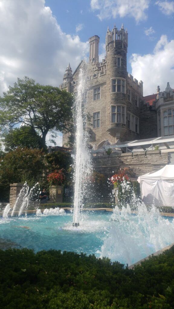 View of Casa Loma with the fountain 