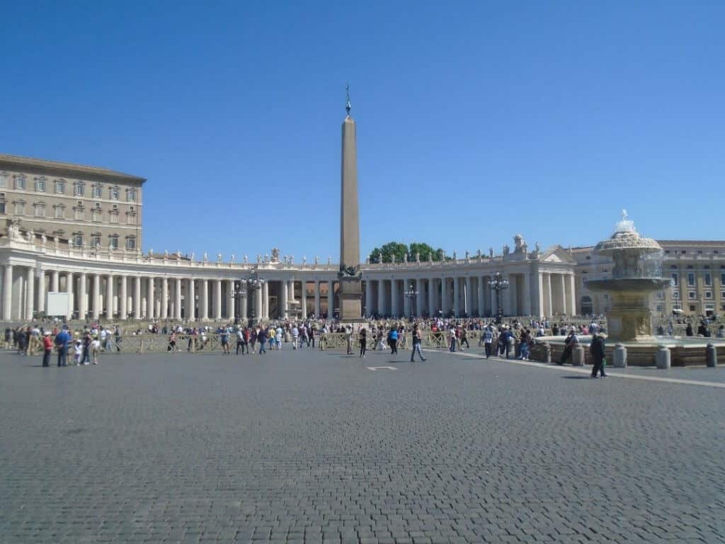 View of St. Peter's Square, What to see in the Vatican City, What to do in Vatican