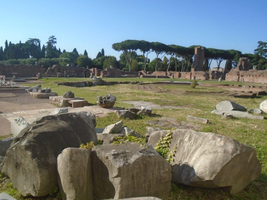 Palatine Hill (part of the Roman Forum), Must see Rome, Italy