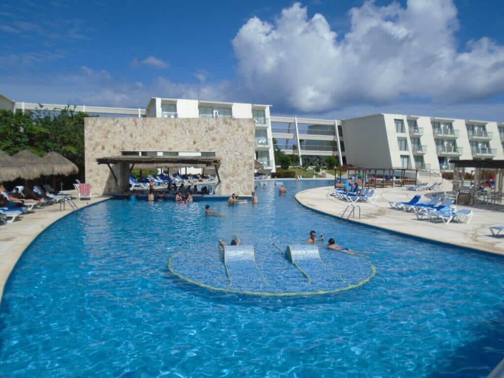 The pool area in Grand Sirenis Riviera Maya Hotel & Spa in Riviera Maya, Mexico (All Inclusive packages)