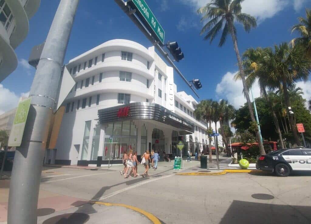 The HnM located in the Lincoln Theater, Miami Beach, Lincoln Road