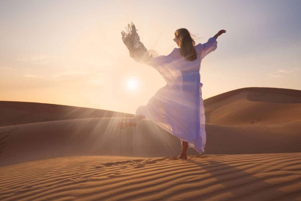 Wear comfortable clothes to the Dubai Desert Safari, if you wear a dress make sure it covers your shoulders and knees