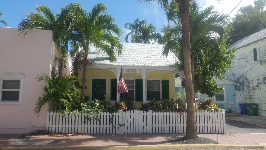 Cute yellow house in Key West, conch house, Florida, Key West, Florida