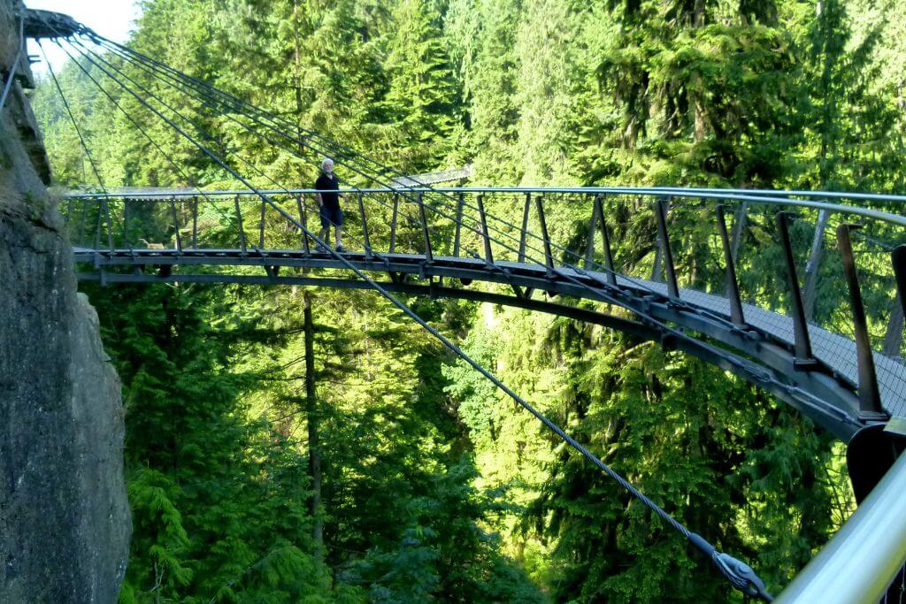 Cliffwalk attraction, suspended walkway, what to visit in Vancouver, Canada