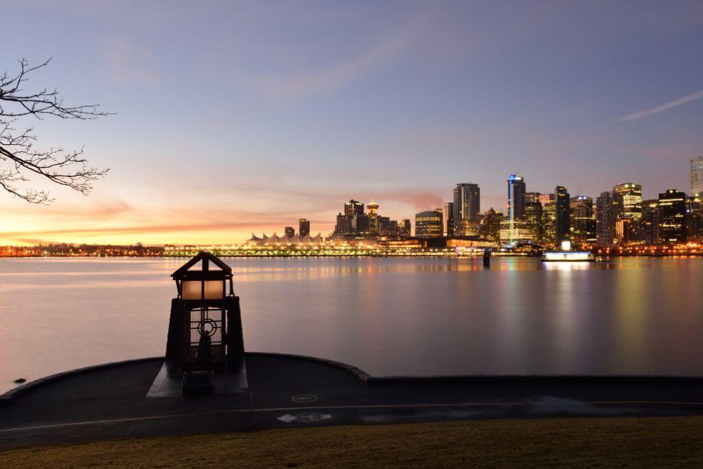 Nine O'Clock Gun at night, cannon, Stanley Park attraction