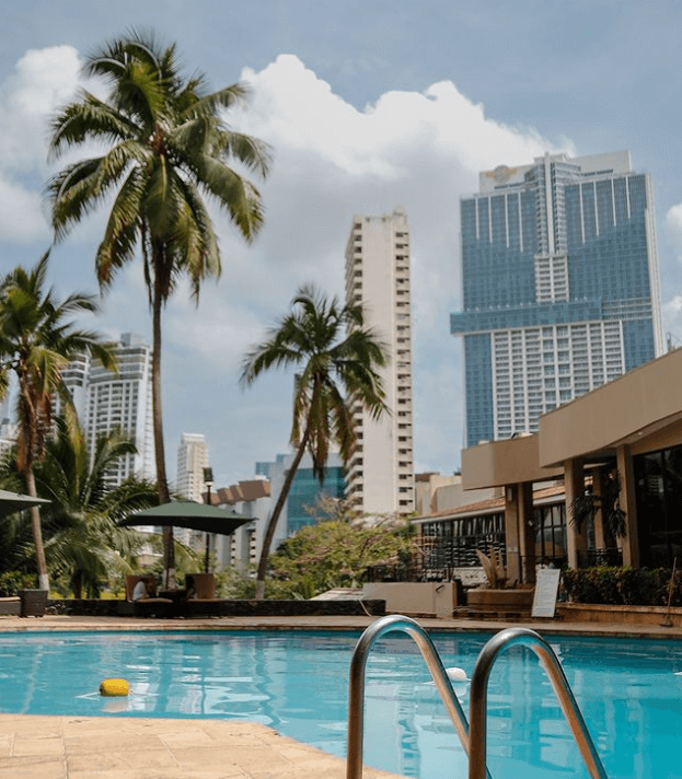 Hotel Plaza Paitilla Inn outdoor pool Panama City