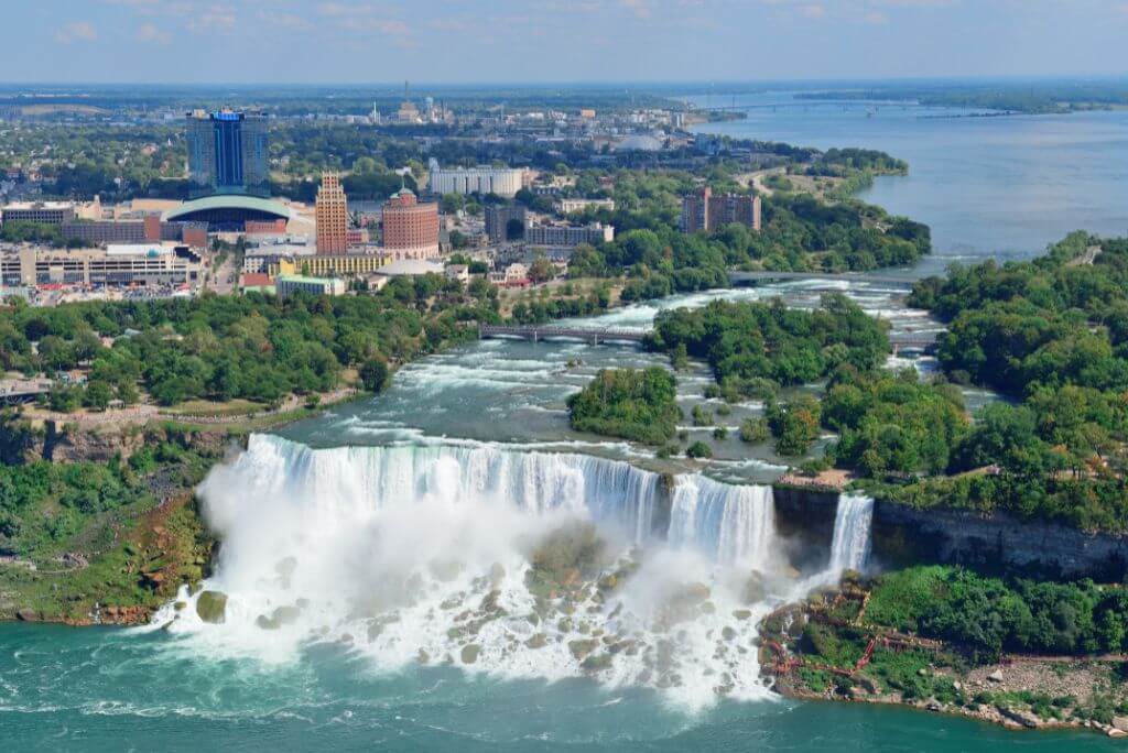 The American Falls, Niagara River, natural wonder, Is Niagara Falls Worth Visiting