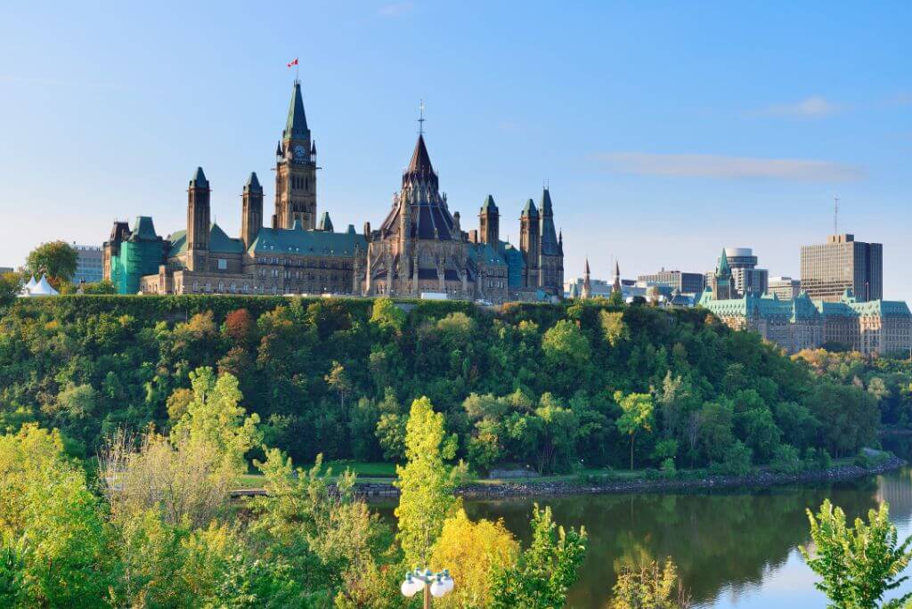 Parliament Hill, Ottawa, Canada, Is Ottawa worth visiting