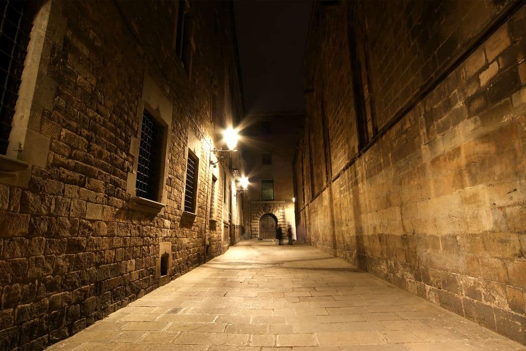 ghost tours in Barcelona, spooky, ghosts, sprites, Spain