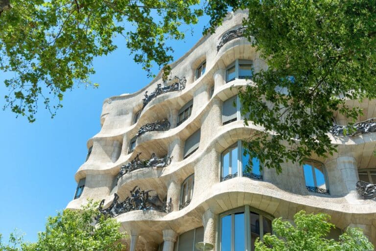13 Best Gaudi Barcelona Tours To Take In 2024