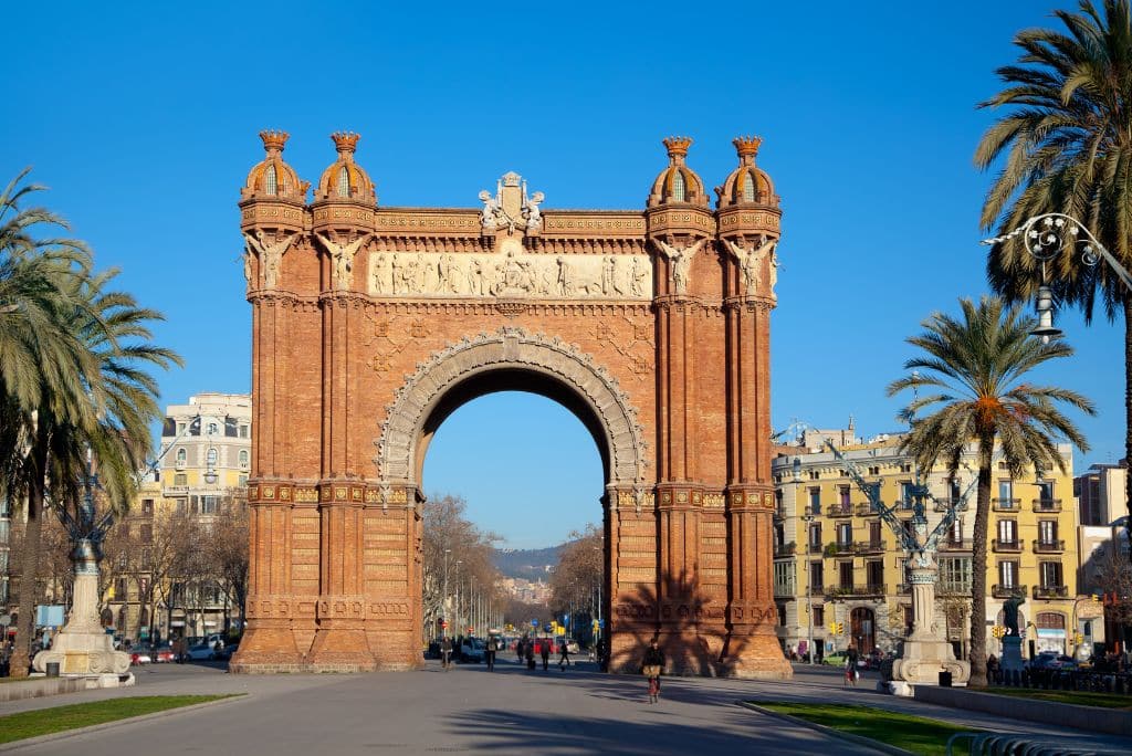 Arc de Triomf in Barcelona, attractions in Barcelona 