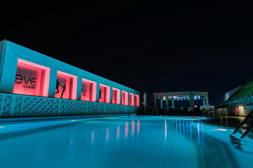 Millennium Downtown Pool, swimming pool hotel in Abu Dhabi, best hotels in Abu Dhabi