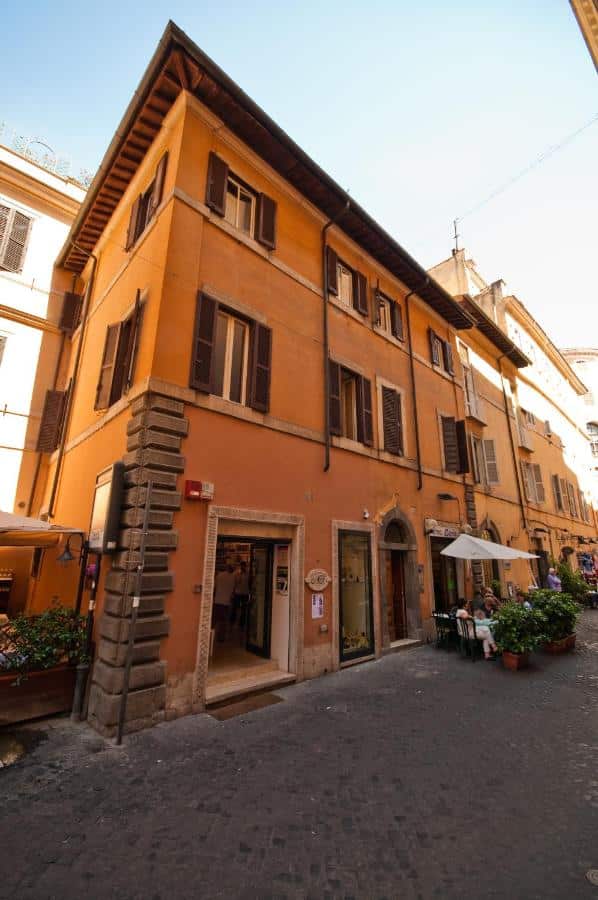 Trevi 41 Hotel, building, orange exterior, Italian hotel, hotels in Rome near Trevi Fountain