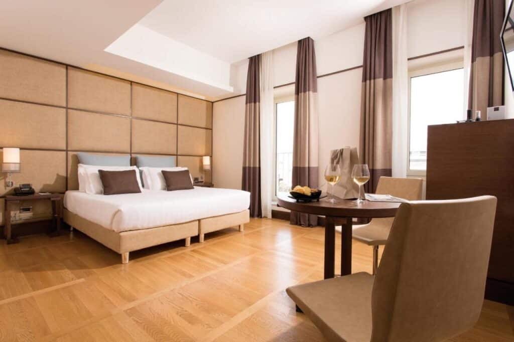 A room in the Independent Hotel, beds, chairs, hotel room, hotels near Termini Rome