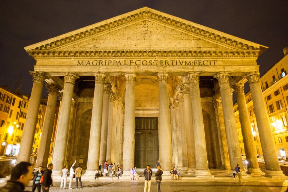 The Pantheon at night, main attractions in Rome, night walking tour in Rome