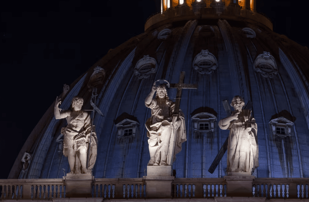 Vatican Museums guided night tour, art, tour group, night tour Vatican