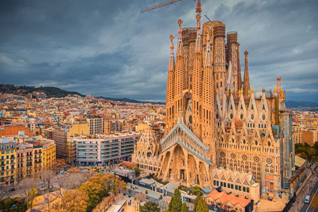 Best time to visit Sagrada Familia
