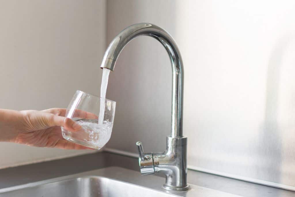 tap water, sink, glass of water, Is Tap Water Safe To Drink At The Hotels In Niagara Falls Canada