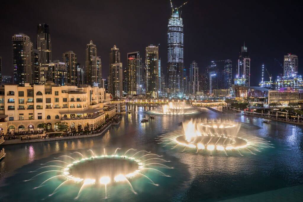 Dubai Fountain, Dubai attraction, things to do in Dubai, Burj Khalifa fountain shows