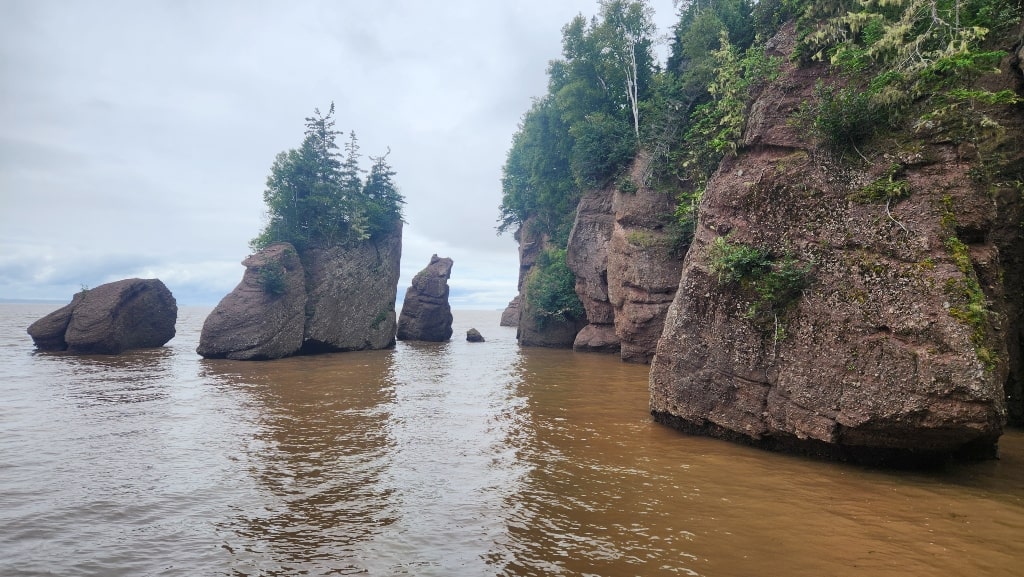 Bay of Fundy, high tide, rock formations