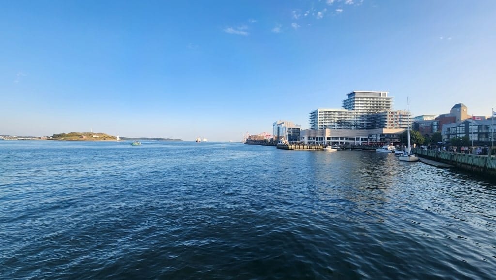 Halifax Waterfront, George Island, Halifax, condos 