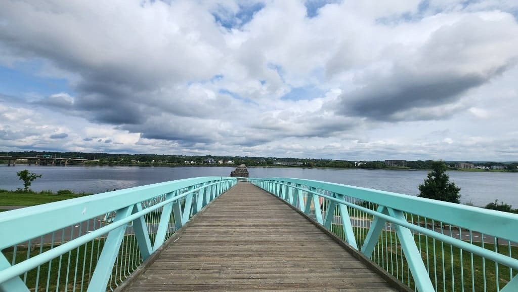 Carleton Street River Lookout, St. John River 