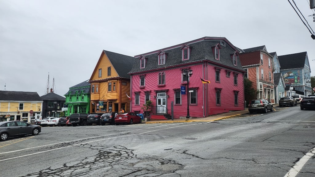 Cute colorful houses, Lunenburg, Nova Scotia, Maritimes 