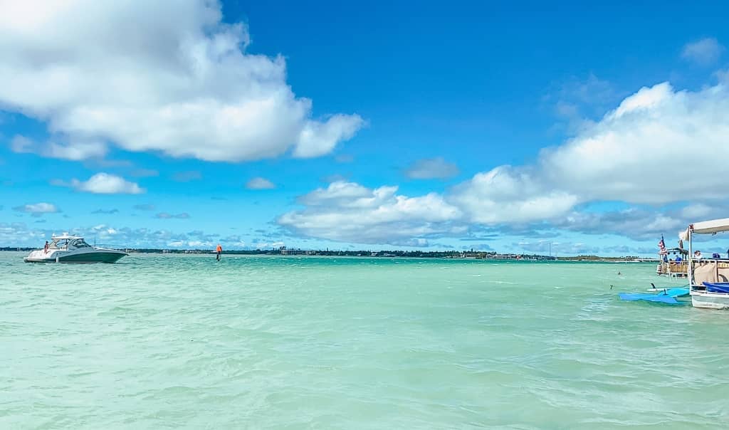 Islamorada Sandbar, clear water 