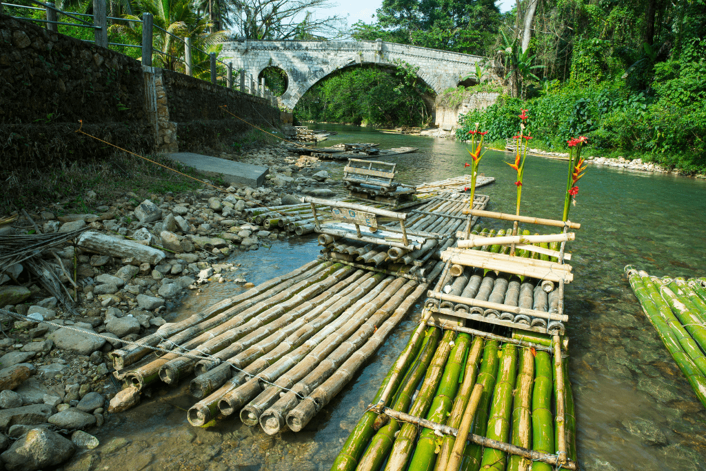 Bamboo rafting, What Are 5 Facts About Jamaica?