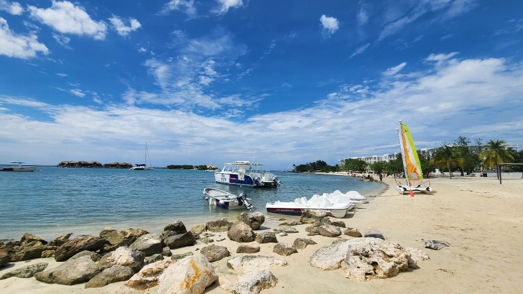 Water sports in Montego Bay, beach, sea, clouds