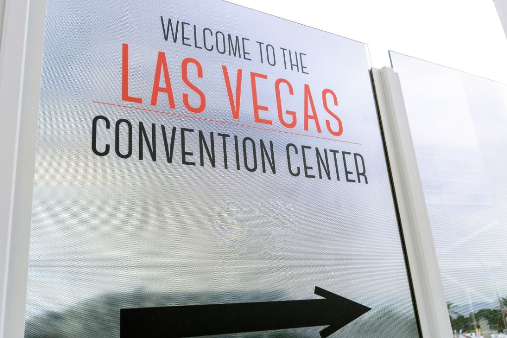 "Welcome to the Las Vegas Convention Center" sign