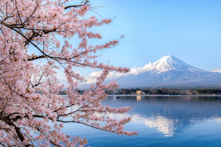 Top 12 Countries You Absolutely Need To Visit in Your Lifetime
