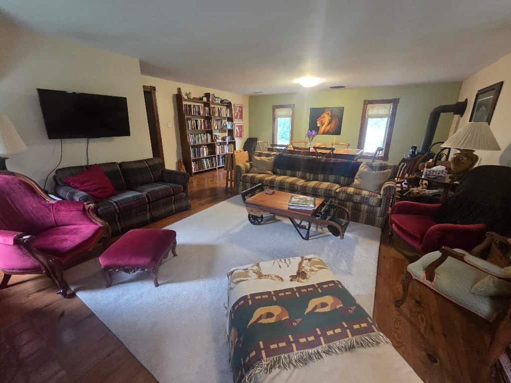 The living room in the Farmhouse