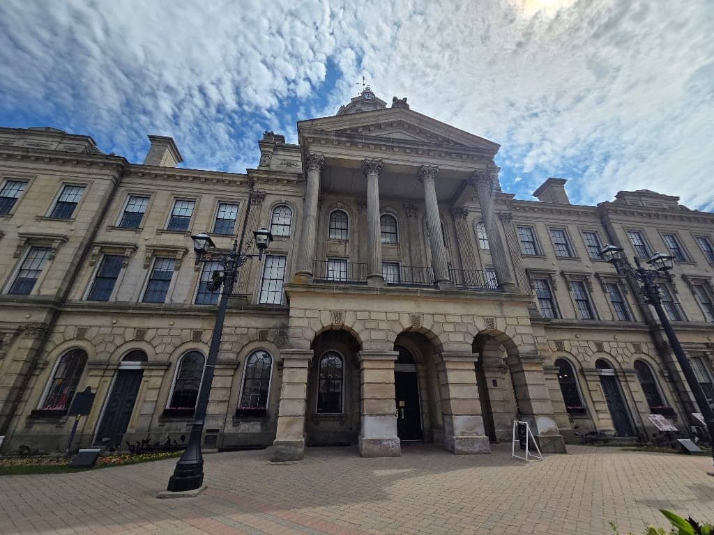 Victoria Hall, government buidling