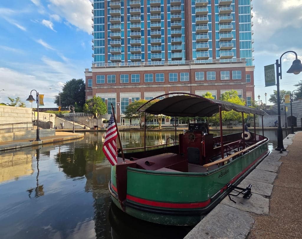 The authentic-style canal boat, canal cruise, Things To Do In Richmond Virginia For Adults