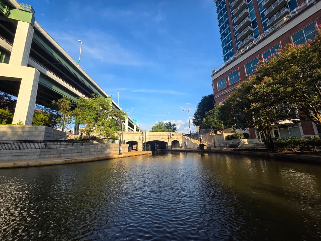 Richmond canals, canal cruise