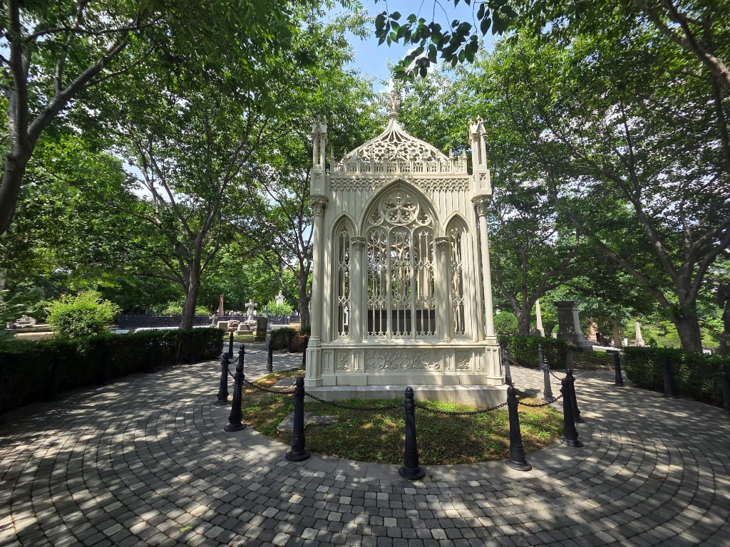 James Monroe grave, cemetery, graveyard