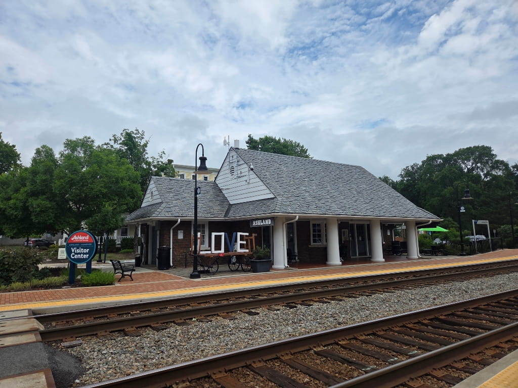 Ashland Train Station, railway