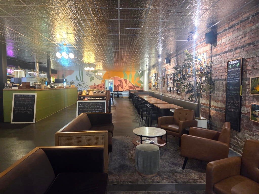 Ash & Olive restaurant in Ashland