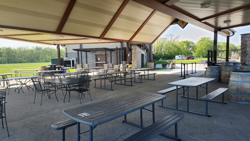The patio at Viewpoint, winery