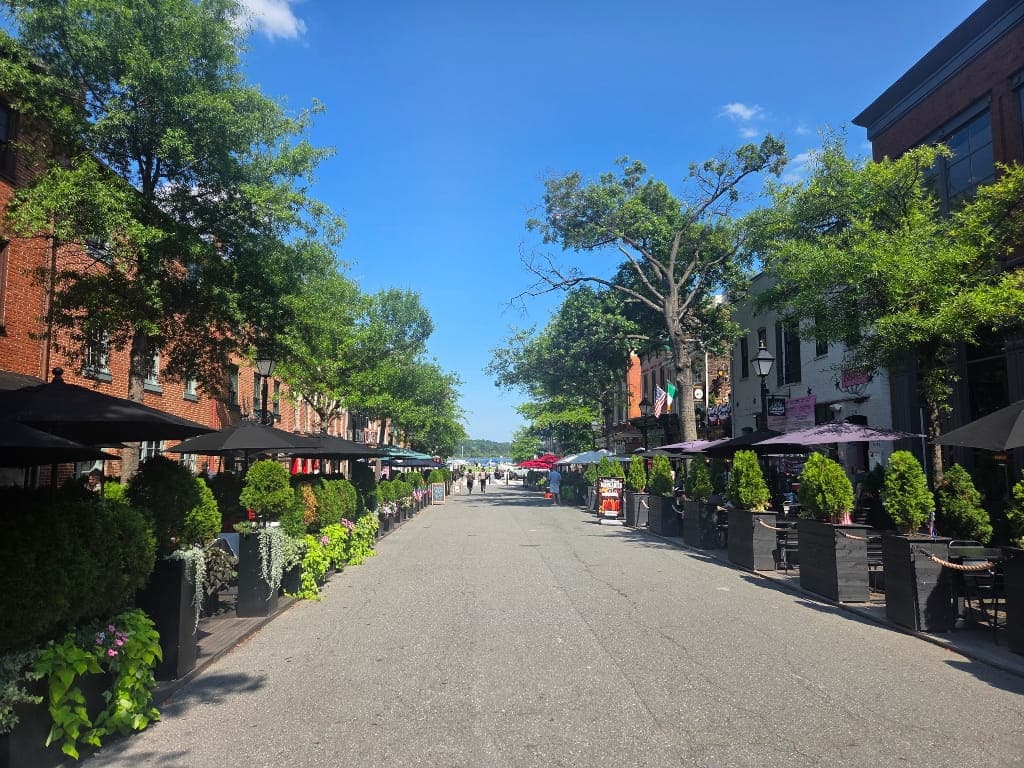 Downtown Old Town Alexandria, pedestrian street, Things To Do In Alexandria VA