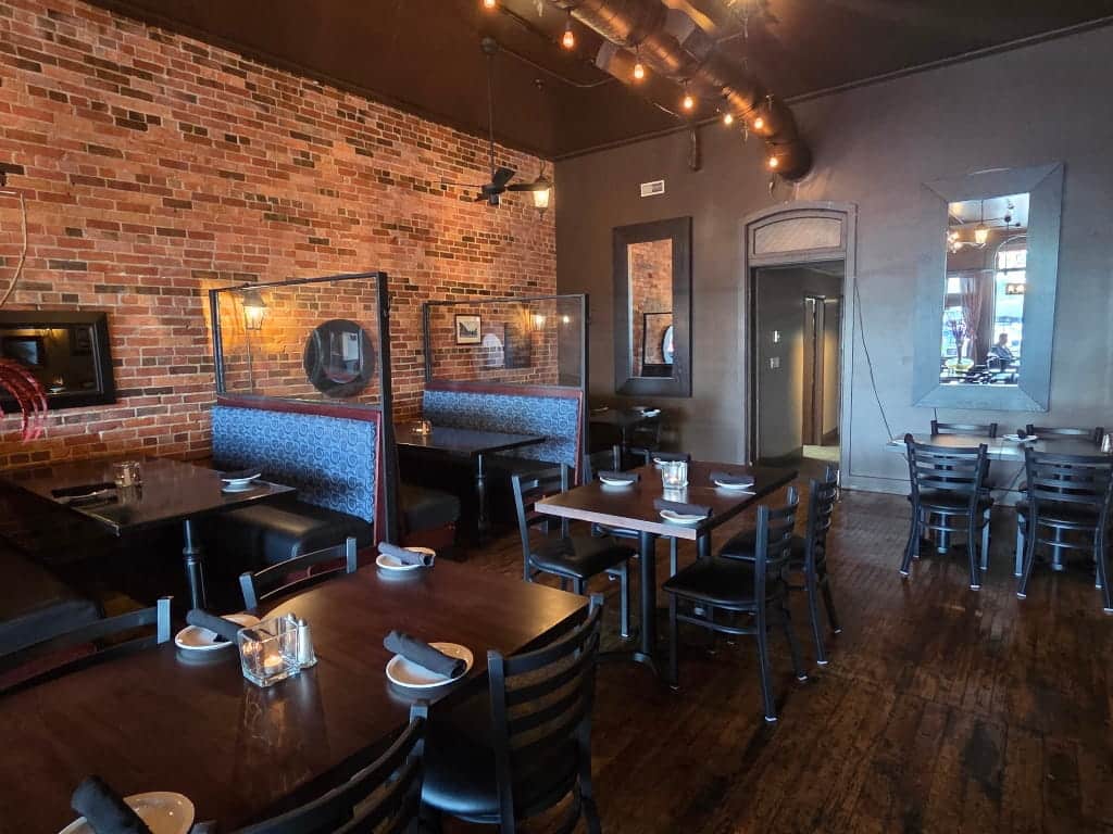 The Main Grill and Ale House, restaurant